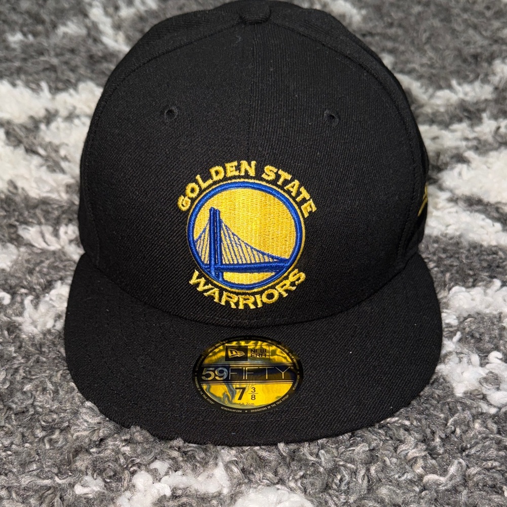 NWT Golden State Warriors Black NEW ERA 59FIFTY Fitted Hat Cap 7 3/8
